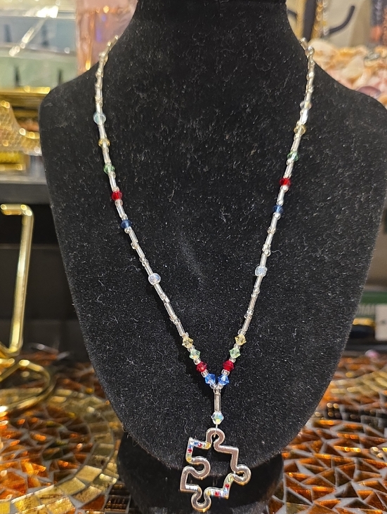 Vintage Jewelry - Vintage Multicolor Crystal Puzzle Pendant Necklace